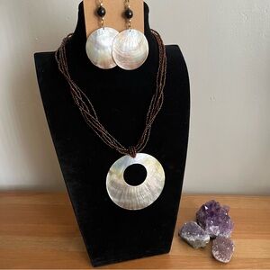 Mother-of-Pearl Disc Necklace and Earring Set - Iridescent